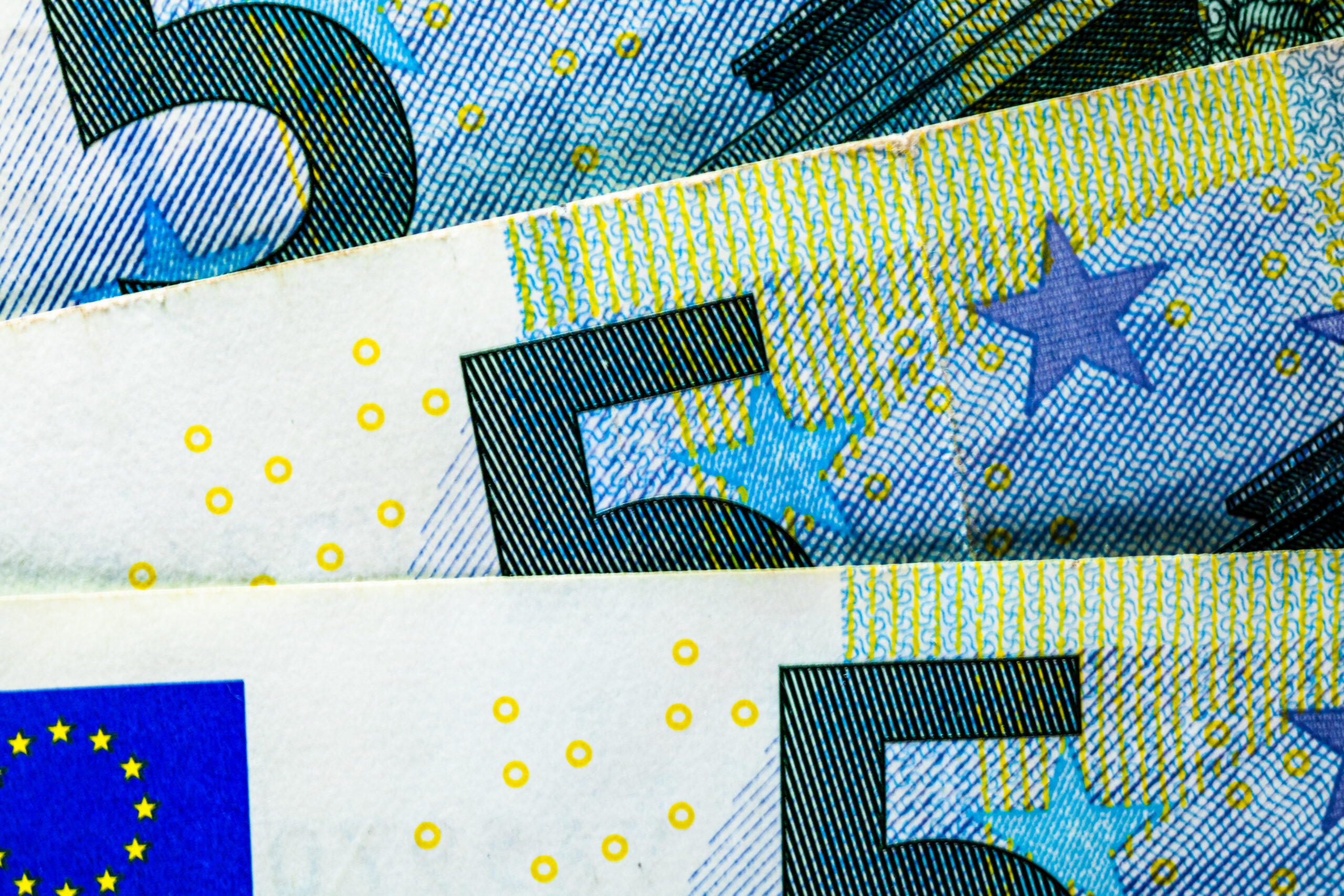 Cómo mejorar tu situación financiera con asesoramiento experto